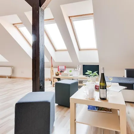 Jane'S Attic Apartment Prague Exterior photo