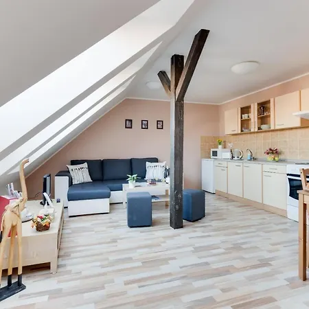Jane'S Attic Apartment Prague Exterior photo